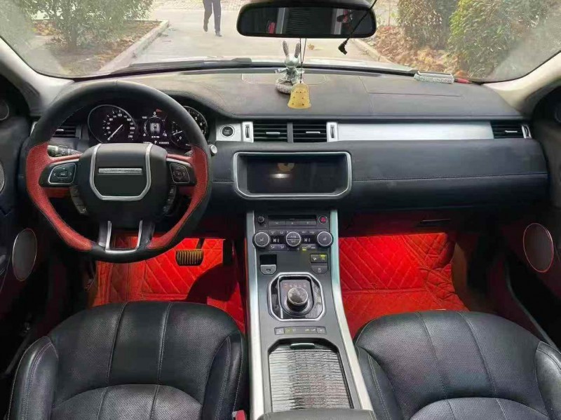 枣庄17年路虎极光4