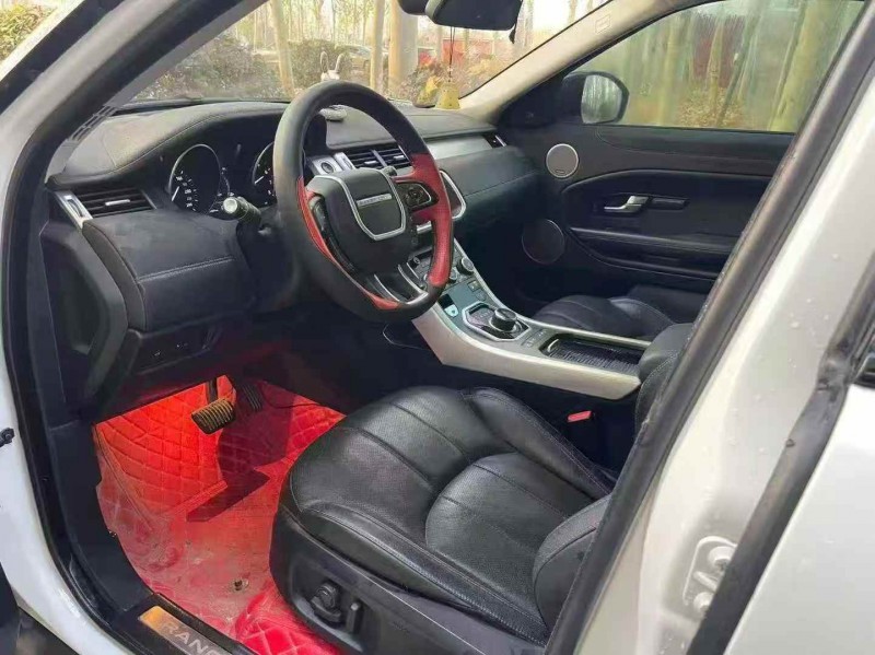 枣庄17年路虎极光6