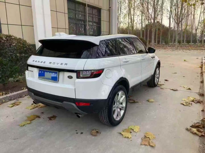 枣庄17年路虎极光7