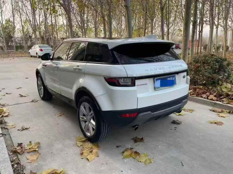 枣庄17年路虎极光8