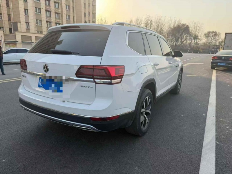 东营19年大众途昂7