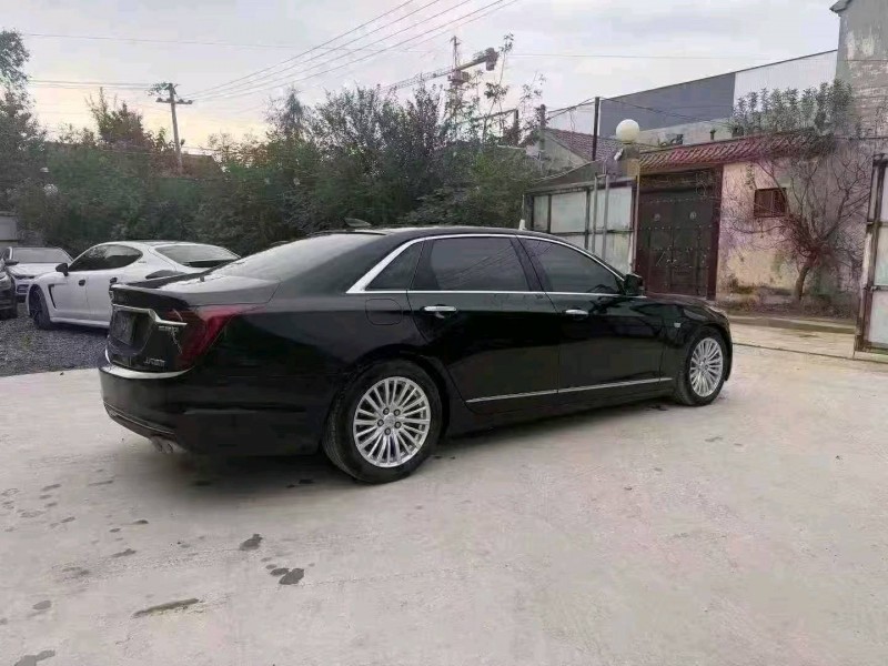 青岛20年凯迪拉克CT64