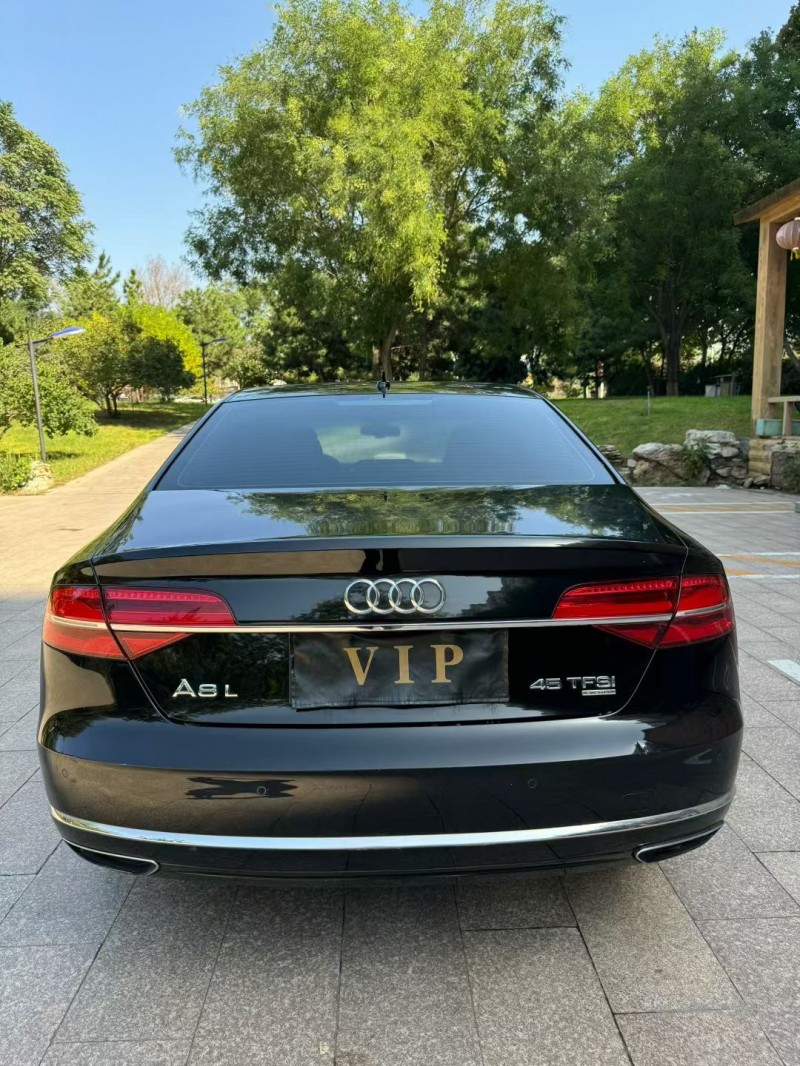 邢台16年奥迪A8L9