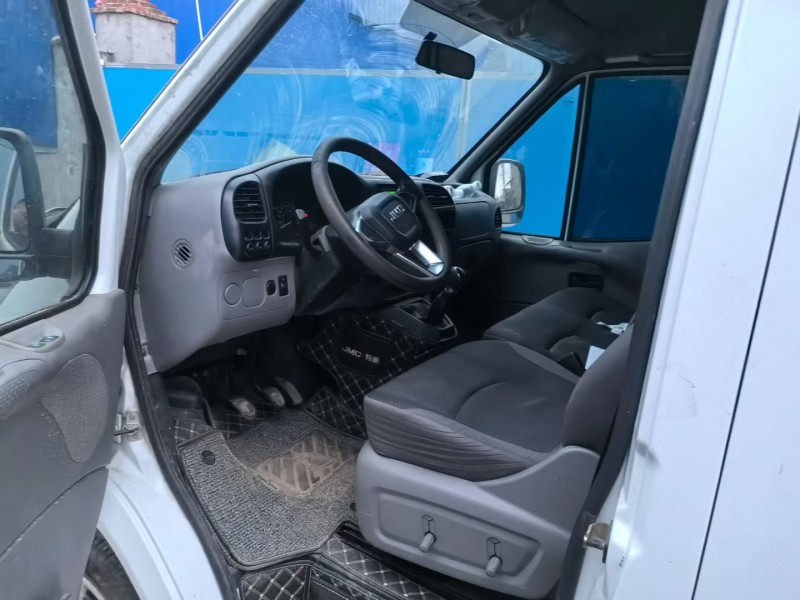 潍坊18年江铃特顺4