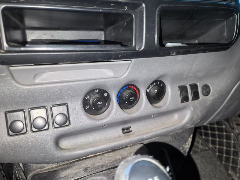 潍坊18年江铃特顺5