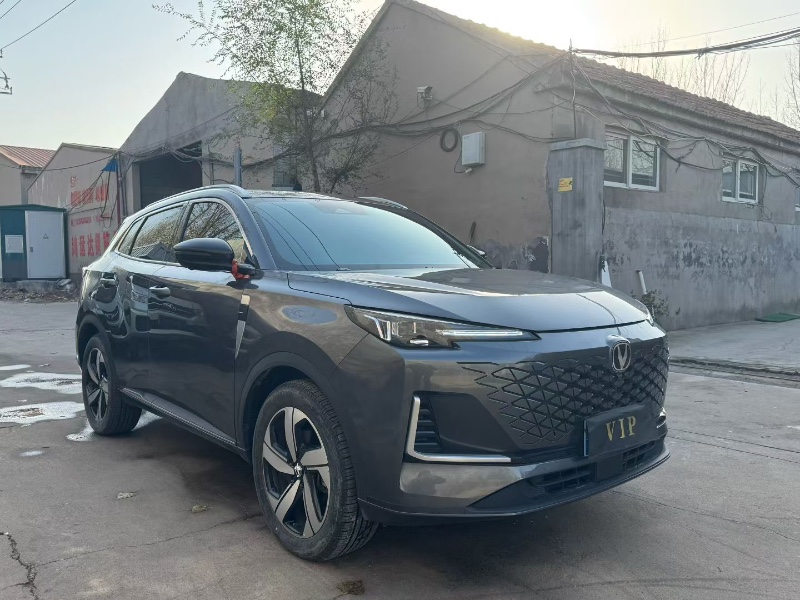 青岛24年长安汽车CS557