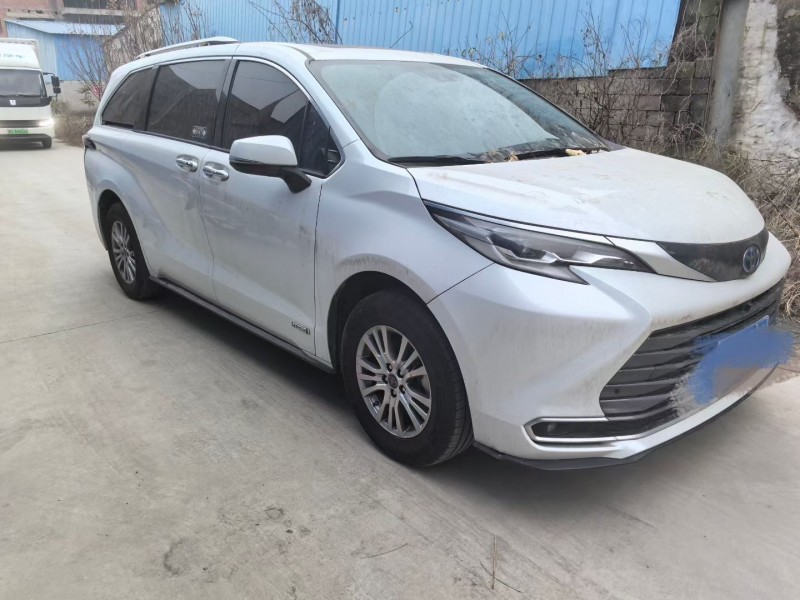 潍坊23年丰田塞纳2