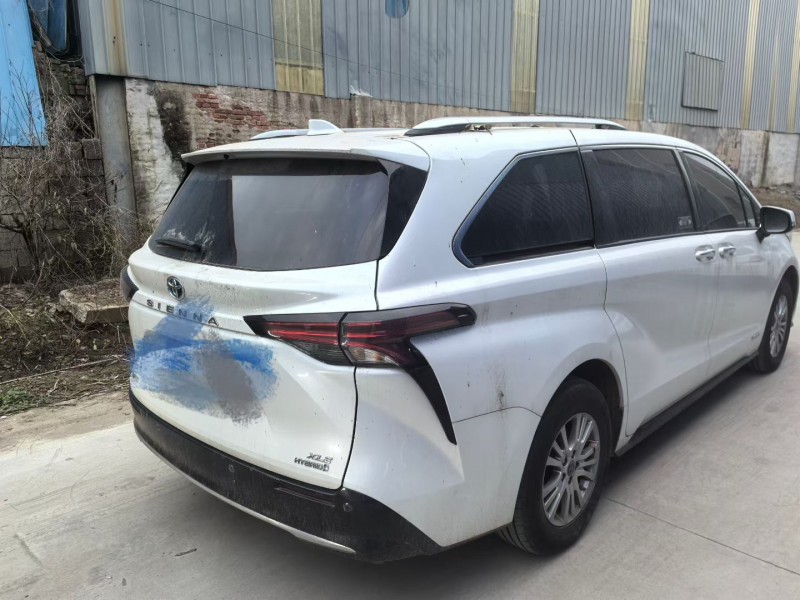 潍坊23年丰田塞纳7