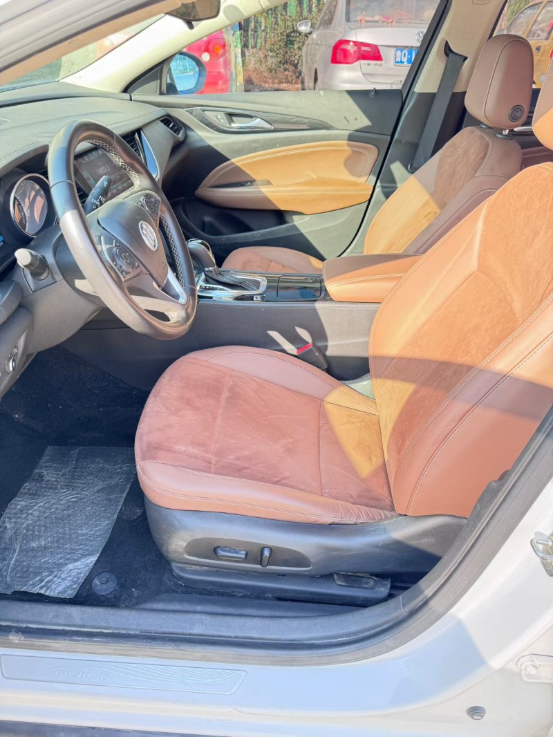 潍坊19年别克君威4