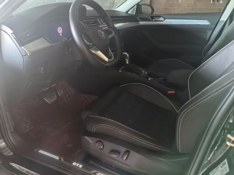 枣庄24年大众迈腾4