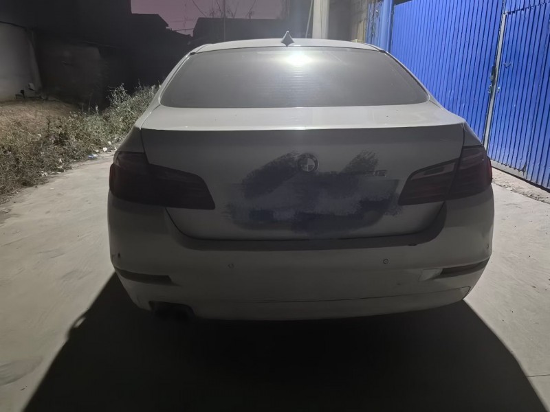 潍坊16年宝马5系9