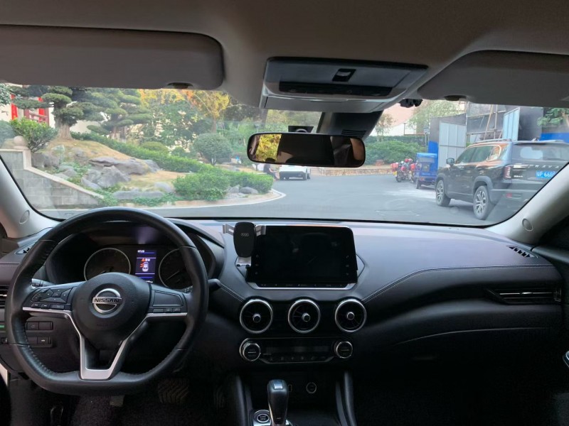 深圳21年日产轩逸7