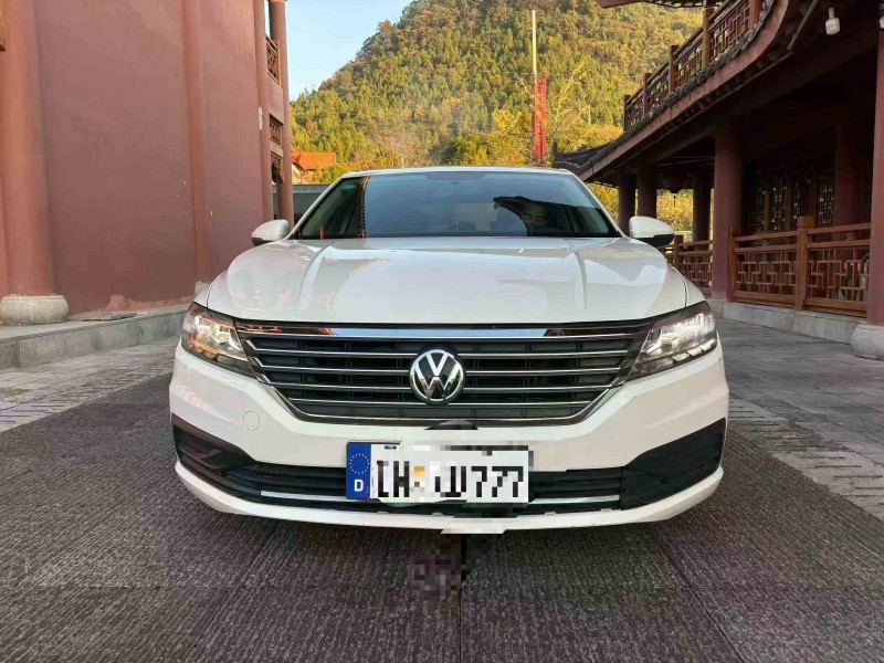 重庆19年大众朗逸1