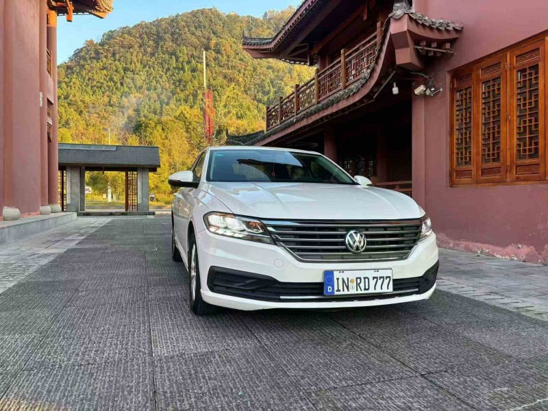 重庆19年大众朗逸3