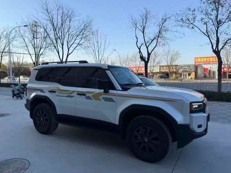 唐山25年丰田普拉多2