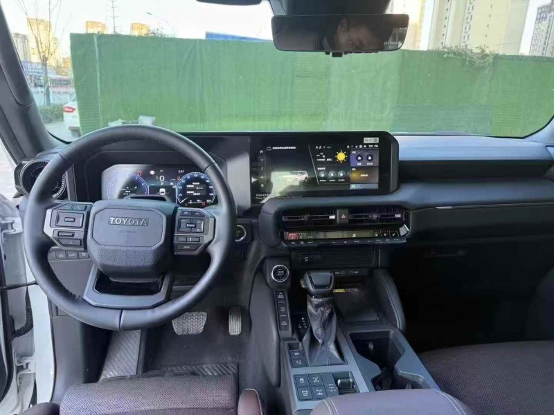 唐山25年丰田普拉多5