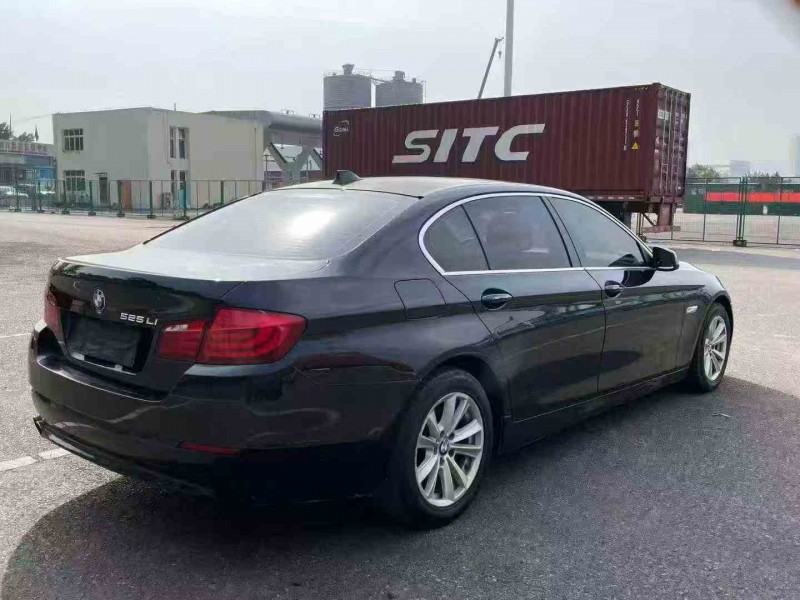 重庆12年宝马5系8