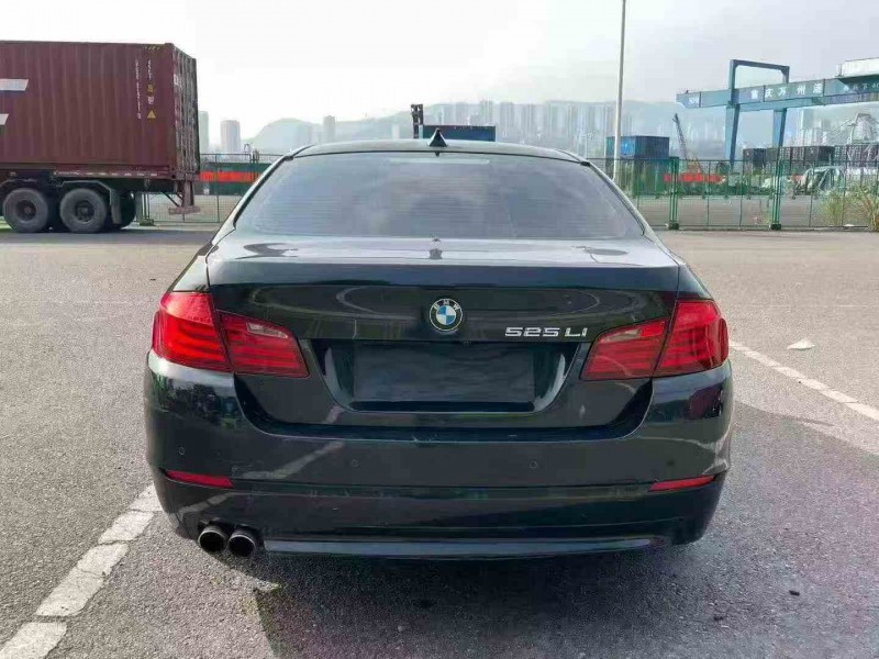 重庆12年宝马5系9