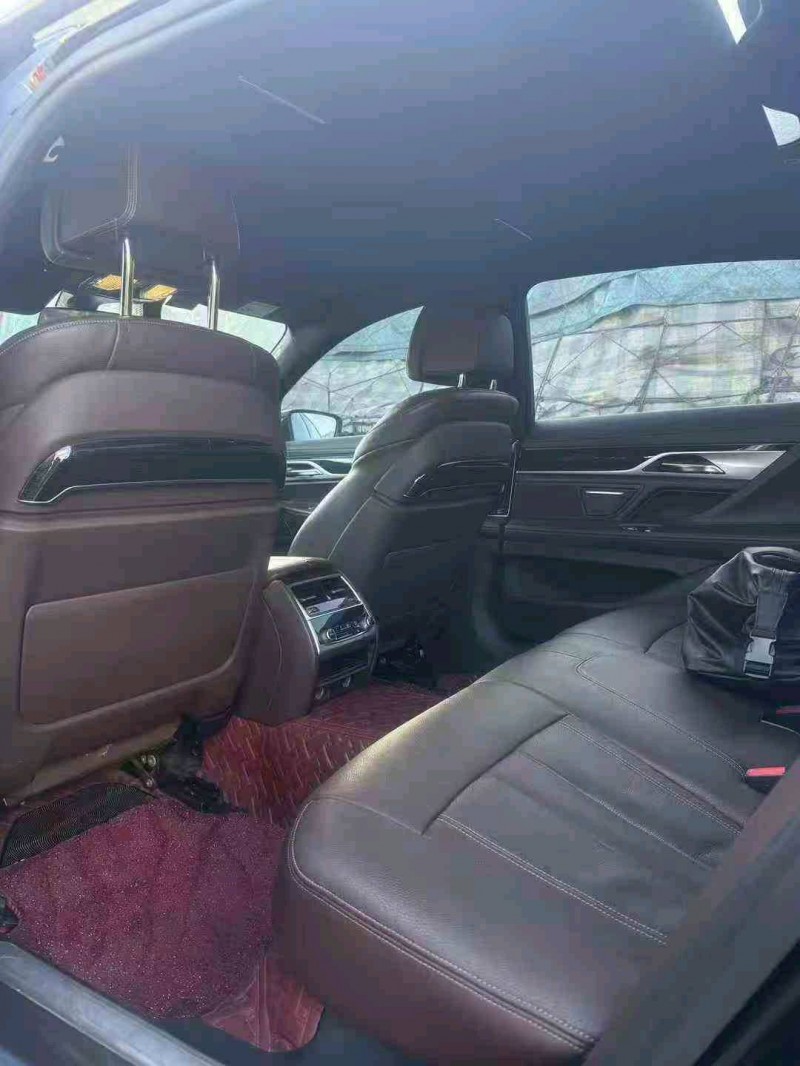 重庆18年宝马7系6