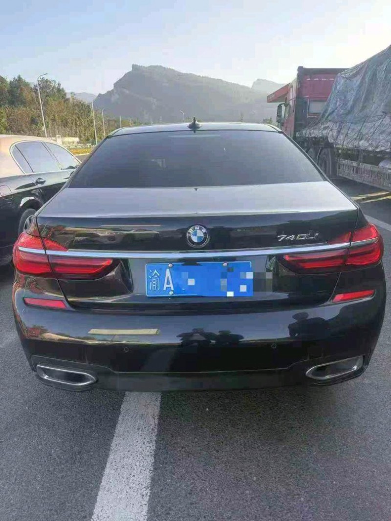 重庆18年宝马7系9