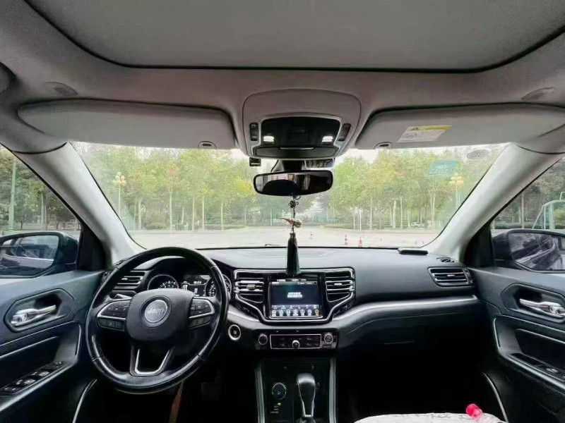 重庆18年Jeep指挥官8