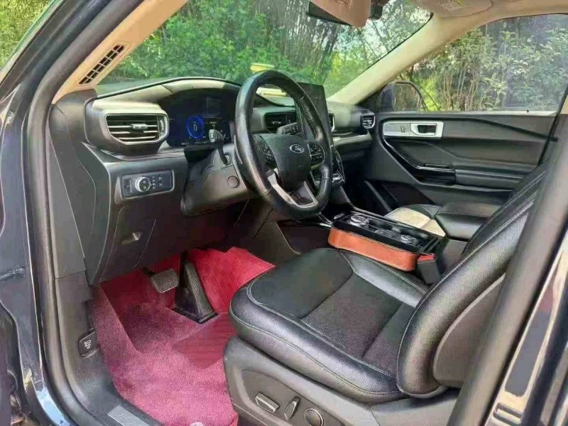 佛山21年福特探险者4