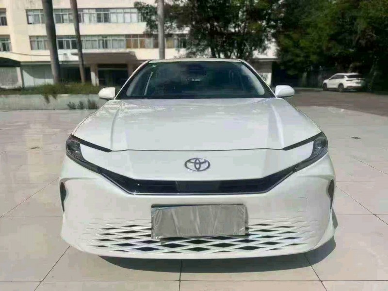 深圳25年丰田凯美瑞1