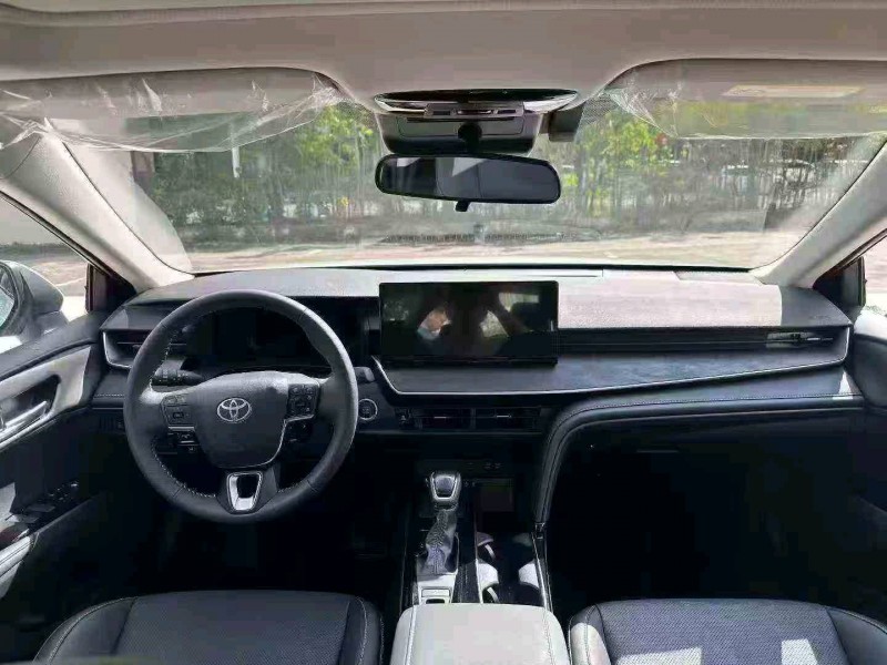 深圳25年丰田凯美瑞4