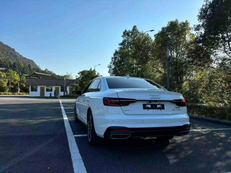 重庆23年奥迪A4L7