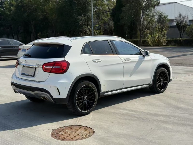 徐州16年奔驰GLA6