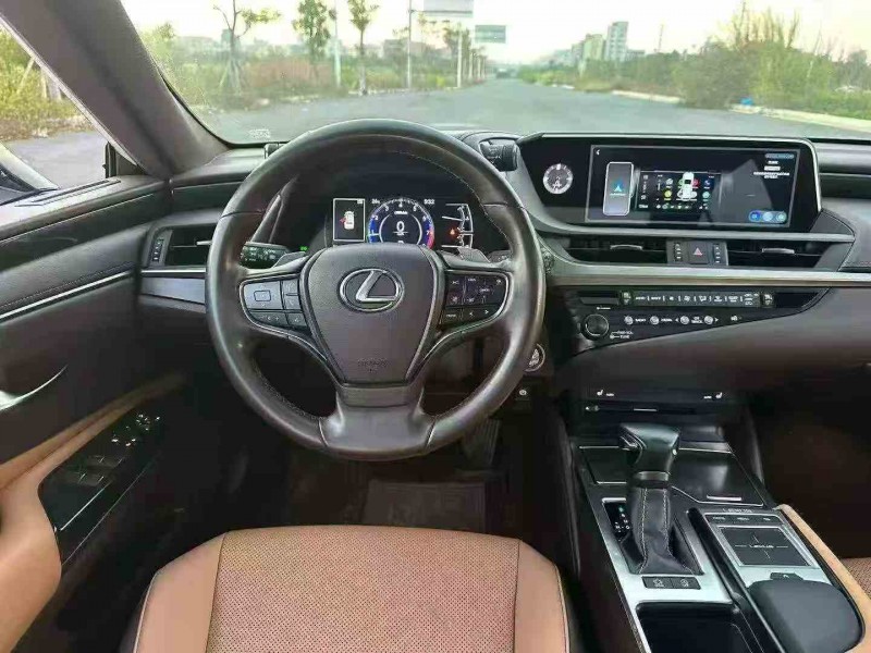 湛江20年雷克萨斯ES6