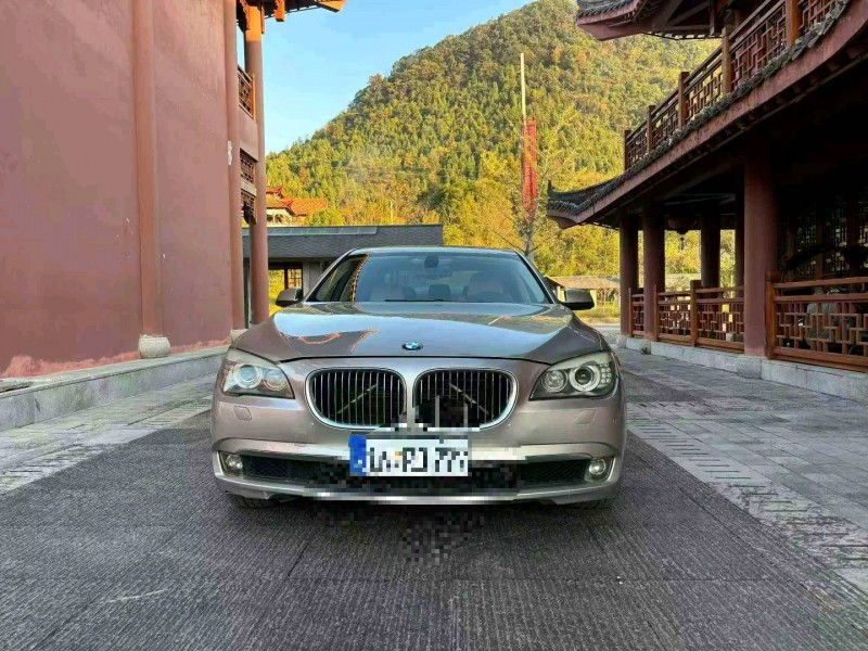 重庆13年宝马7系1