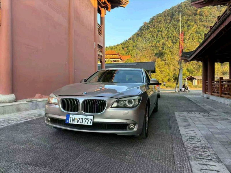 重庆13年宝马7系3