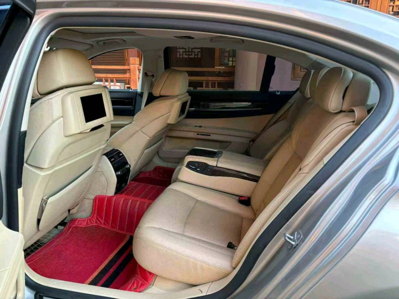 重庆13年宝马7系6