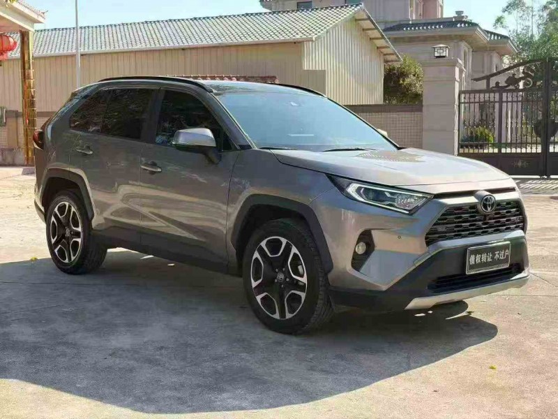 深圳23年丰田RAV4荣放2