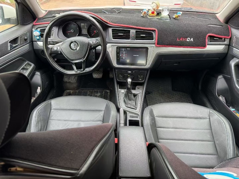 青岛18年大众朗行4