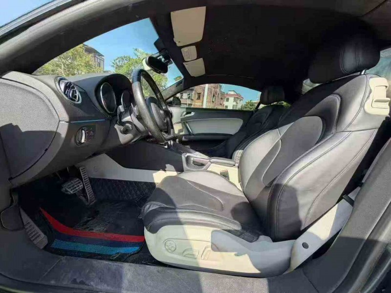 江门09年奥迪TT6