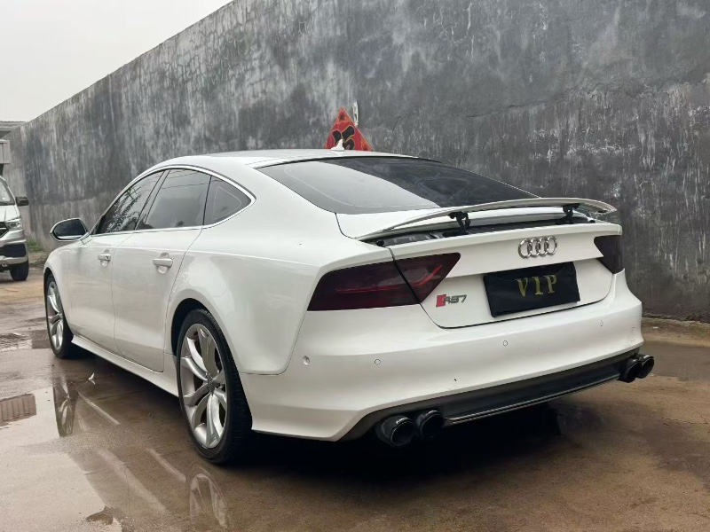 青岛13年奥迪S73