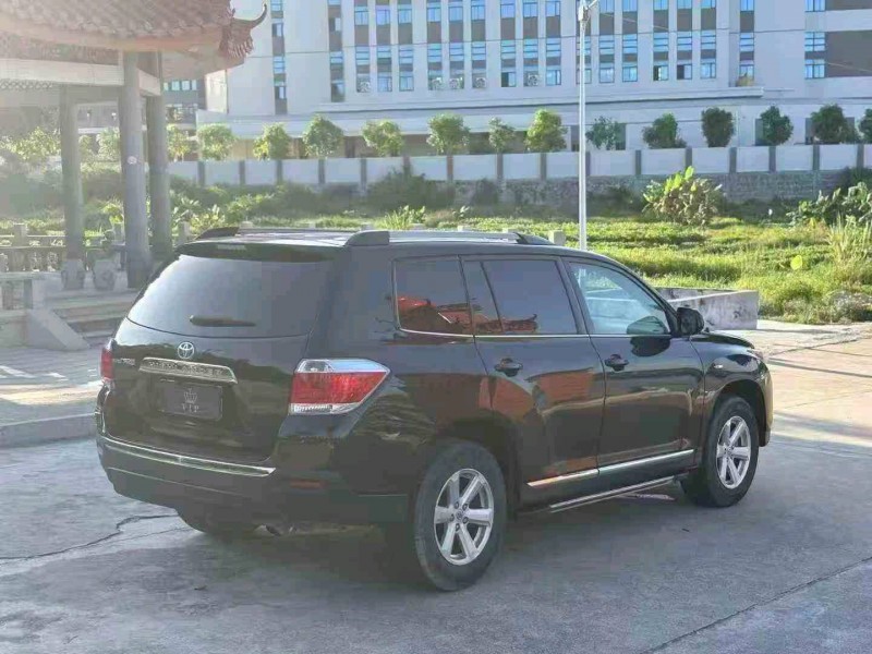 湛江15年丰田汉兰达7