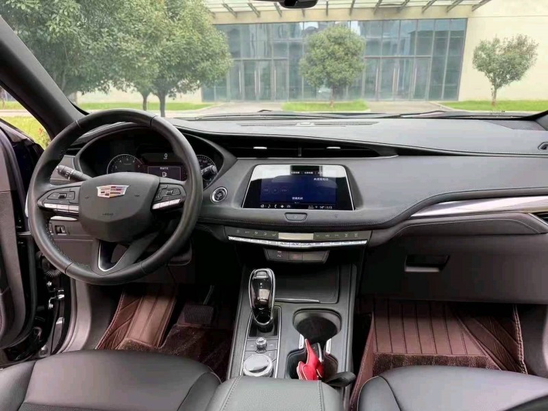 徐州20年凯迪拉克XT47