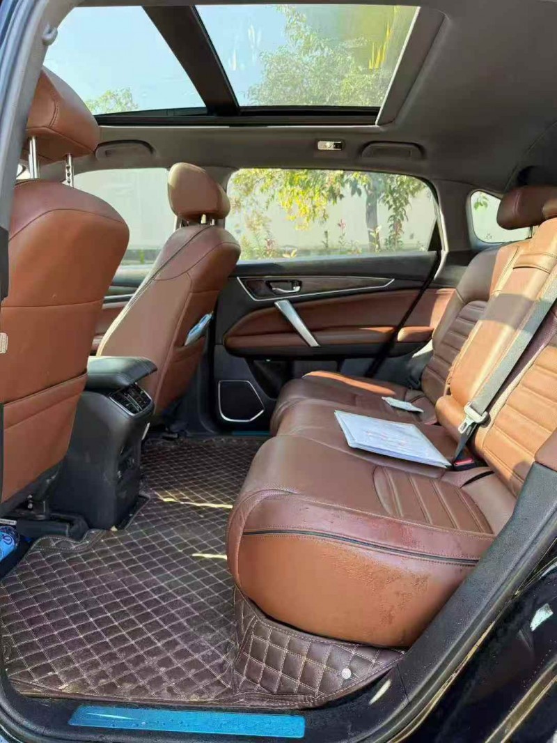 宜昌18年本田URV4