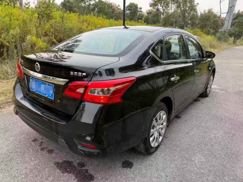 十堰24年日产轩逸7