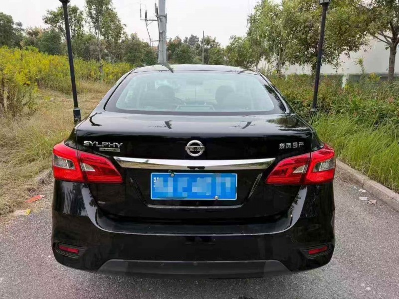 十堰24年日产轩逸8