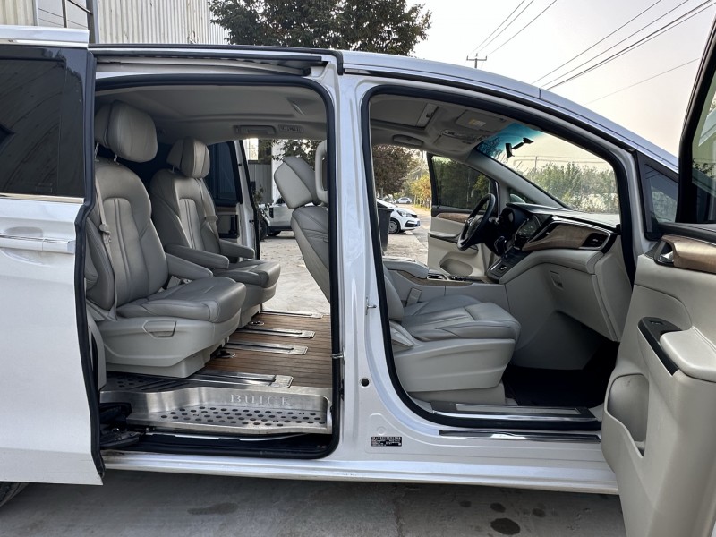 徐州18年别克GL88