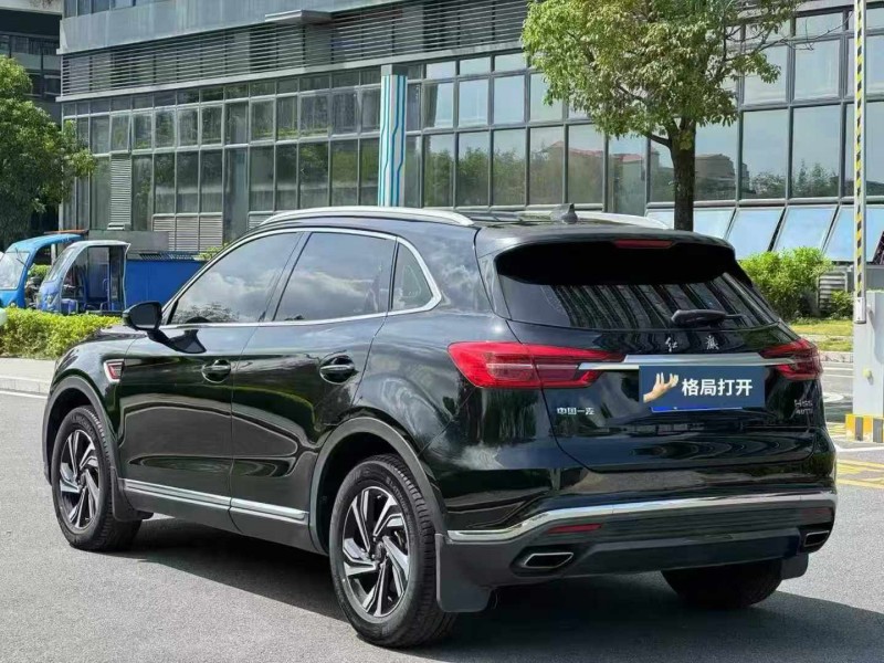 东莞22年红旗HS57