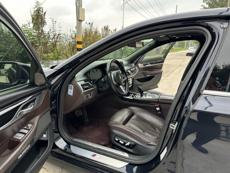 徐州17年宝马7系5