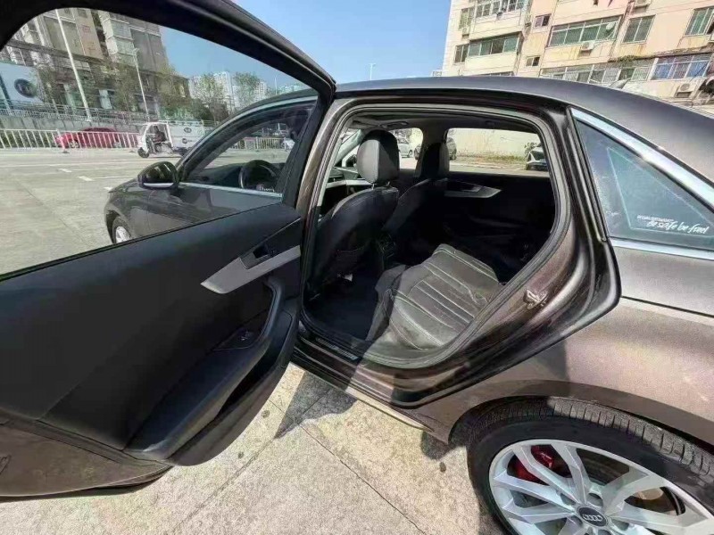 蚌埠19年奥迪A4L6