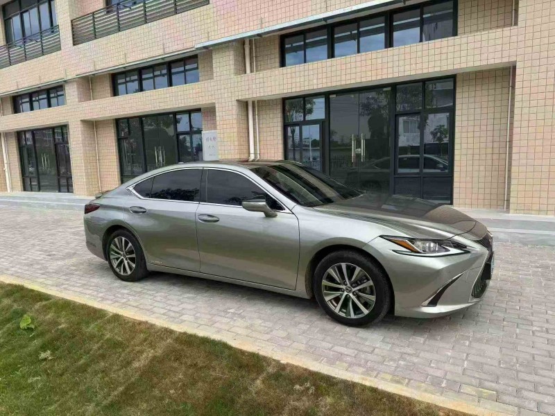 珠海21年雷克萨斯ES3