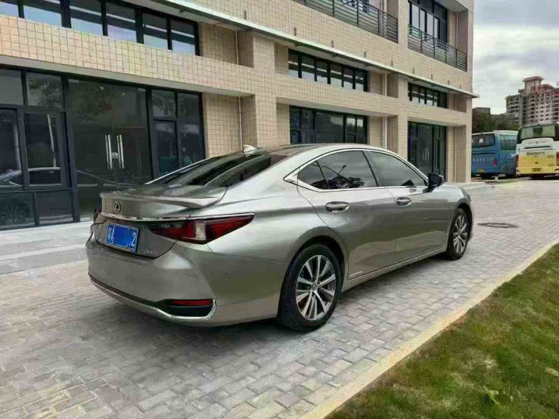 珠海21年雷克萨斯ES4