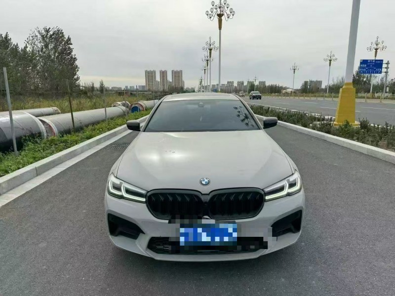 青岛23年宝马5系1